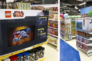 Integrating the digital experience in retail and exhibition display