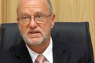 Derek Hanekom