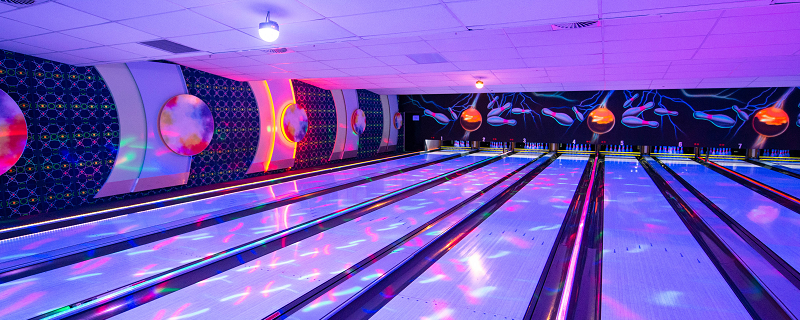 Time Square’s new tenpin bowling alley